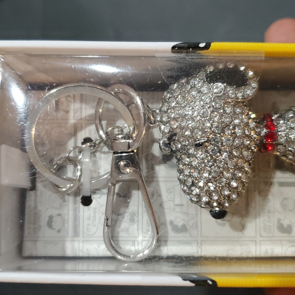 Peanuts‎ Snoopy crystal rhinestone covered bag charm key holder accessory new - Picture 11 of 13